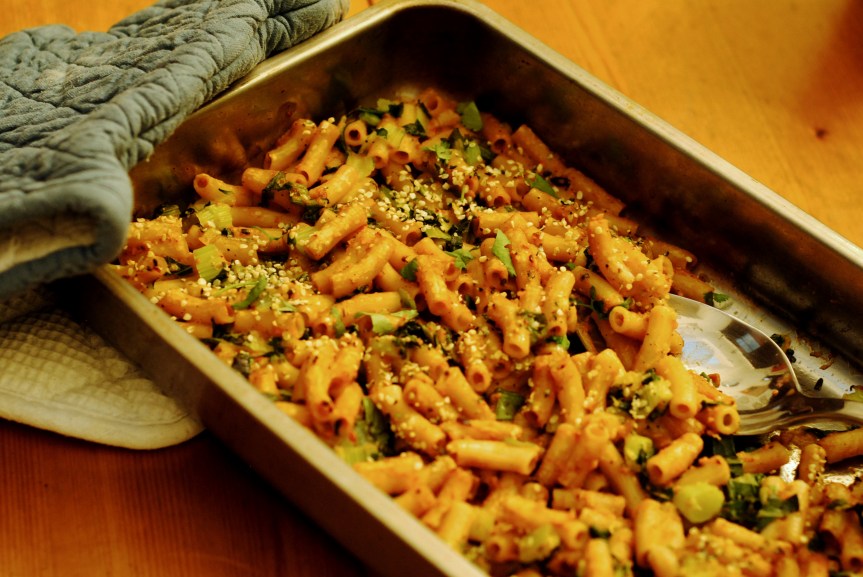 Hartverwarmende Pasta uit de Oven met Zoete Aardappel en Paksoi (vegan en&nbsp;glutenvrij)