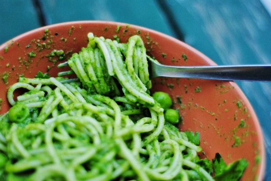 Pasta Pesto met Peterselie en Erwtjes (Vegan &&nbsp;Glutenvrij)